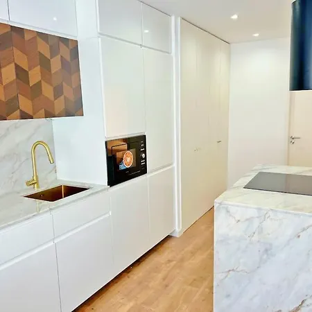 Penthouse Lux *